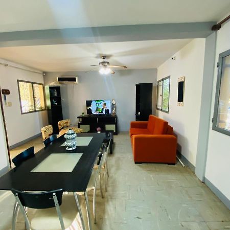 House G&S, Depto Con 3 Dormitorios Para 7 Personas Pleno Centro De La Ciudad بويرتو إجوازو المظهر الخارجي الصورة